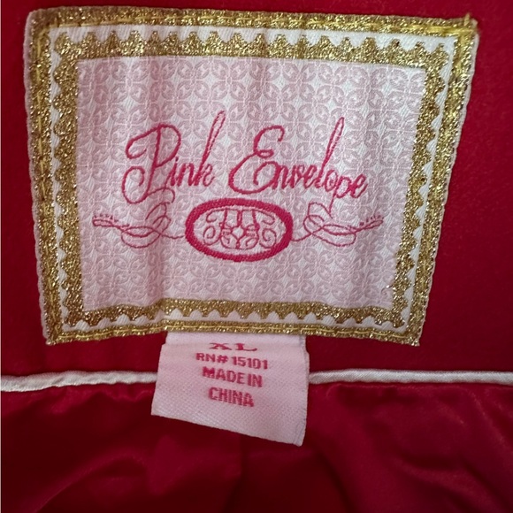 Pink Envelope Red Coat size XL - Picture 5 of 7